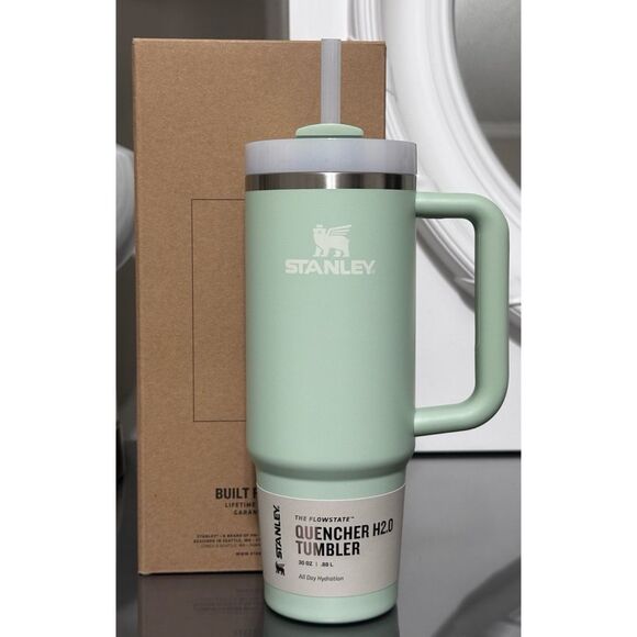 Stanley Quencher H2.0 FlowState Tumbler 30oz, MATCHA CREAM - Picture 1 of 5